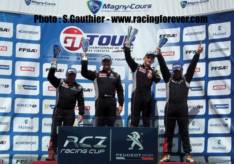 Des coupes pour tous les champions avec Peugeot Sport Des coupes pour tous les champions avec Peugeot Sport