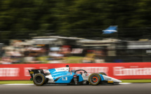 FIA F2 : Silverstone, course 2, victoire de Verschoor