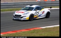 Peugeot RCZ Cup : Lambert en tête à mi-saison