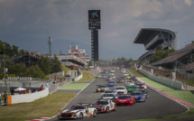 La Mercedes HP Racing Mercedes remporte les 24H BARCELONA 2015