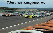 Championnat de France FFSA Tourisme : Ledenon, courses 1 et 2 Championnat de France FFSA Tourisme : Ledenon, courses 1 et 2