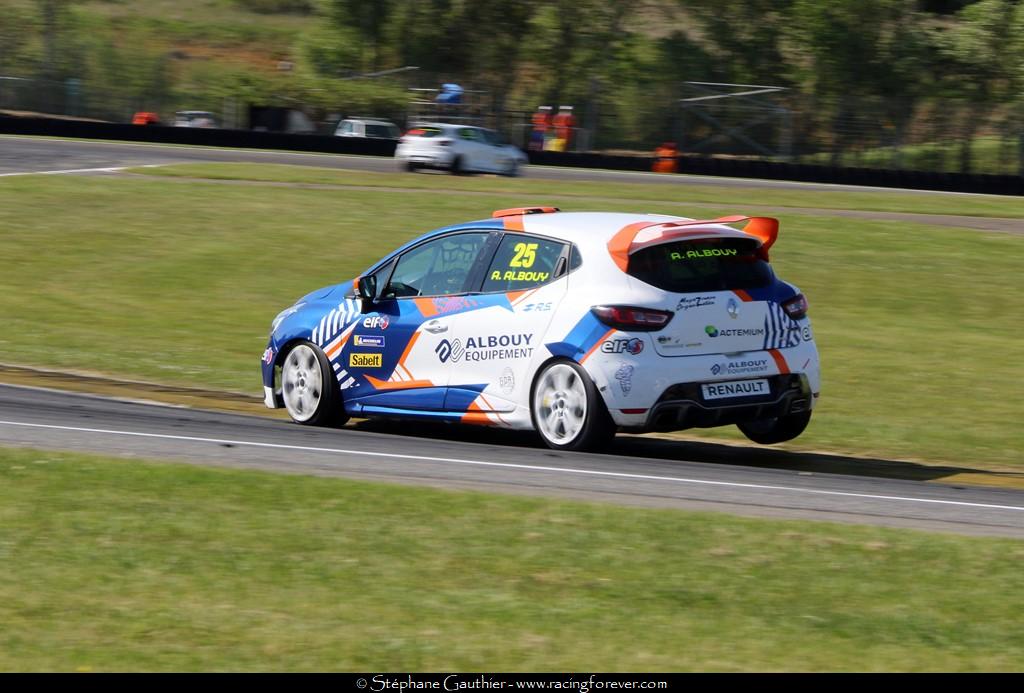 19_Clio_Nogaro_S45