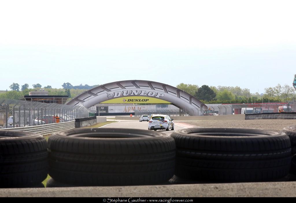 19_Clio_Nogaro_D08