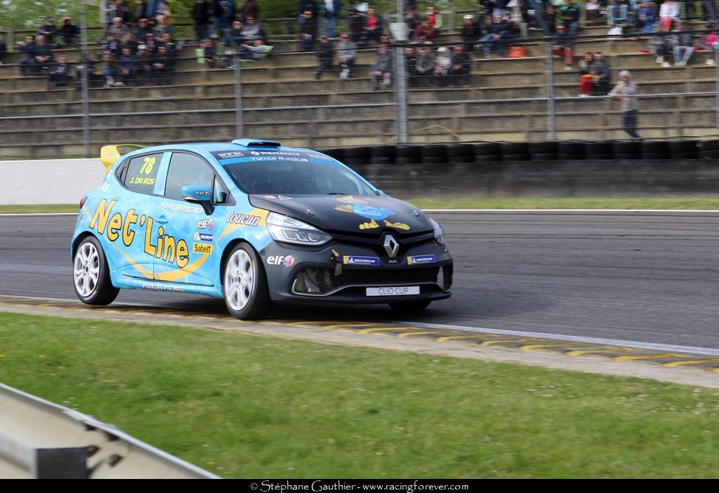 19_Clio_Nogaro_D30