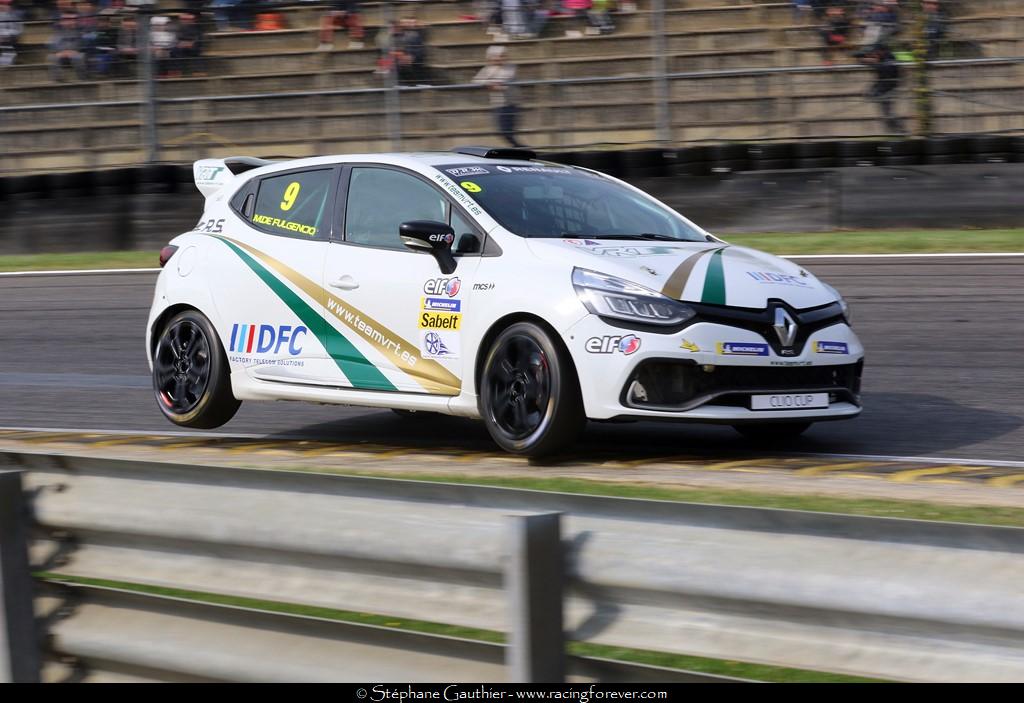 19_Clio_Nogaro_D32