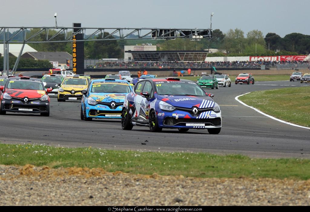 19_Clio_Nogaro_D62