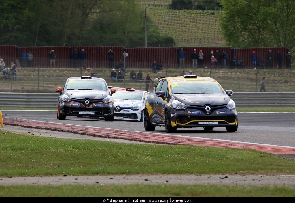 19_Clio_Nogaro_D72