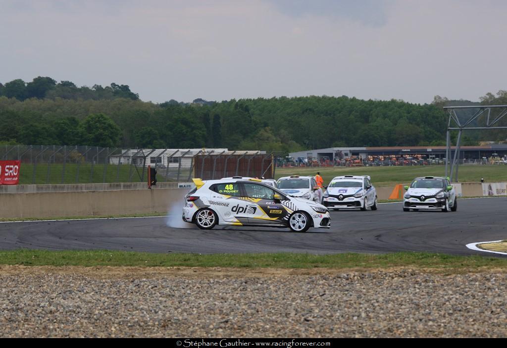 19_Clio_Nogaro_D74