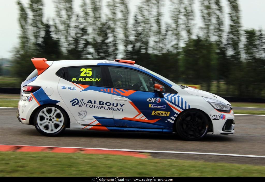 19_Clio_Nogaro_D88