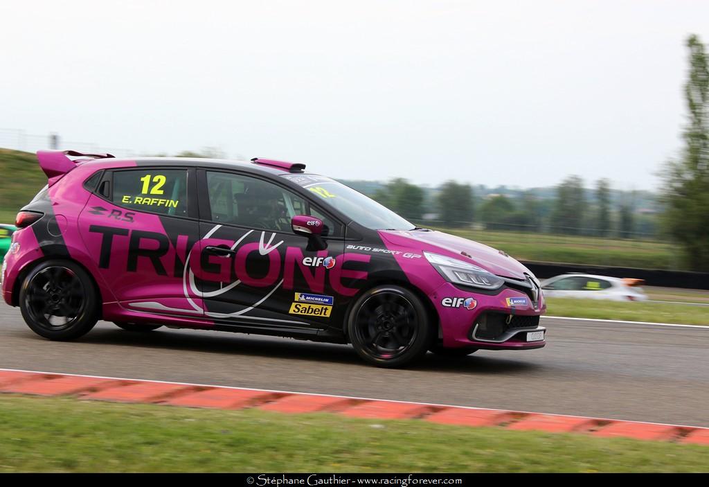 19_Clio_Nogaro_D89