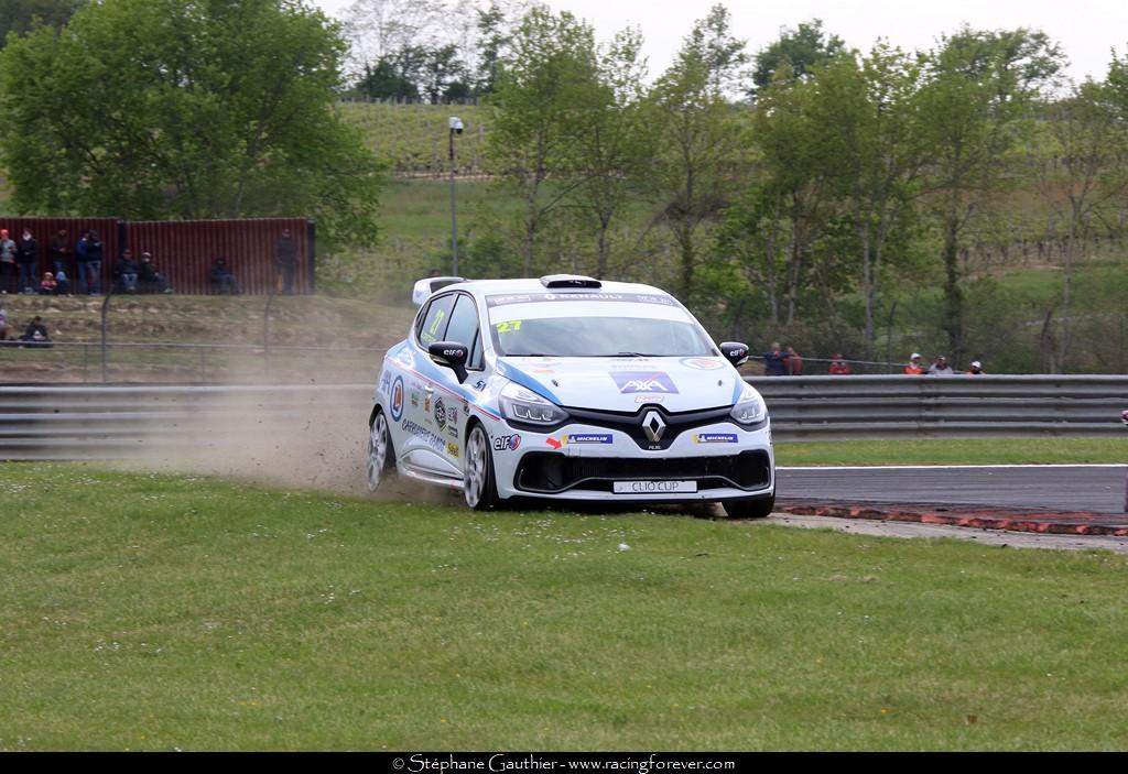 19_Clio_Nogaro_D108