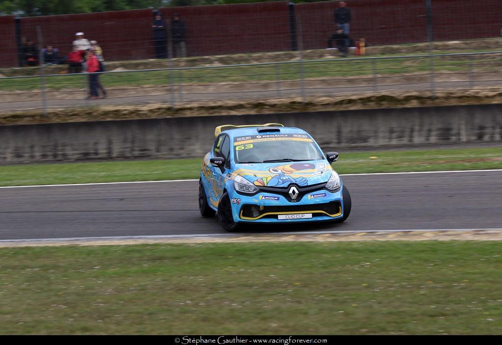 19_Clio_Nogaro_D126