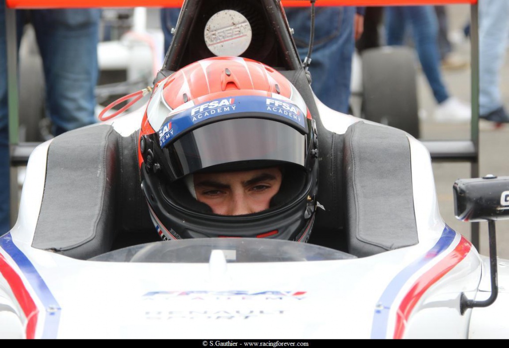 19_F4_Nogaro_D83