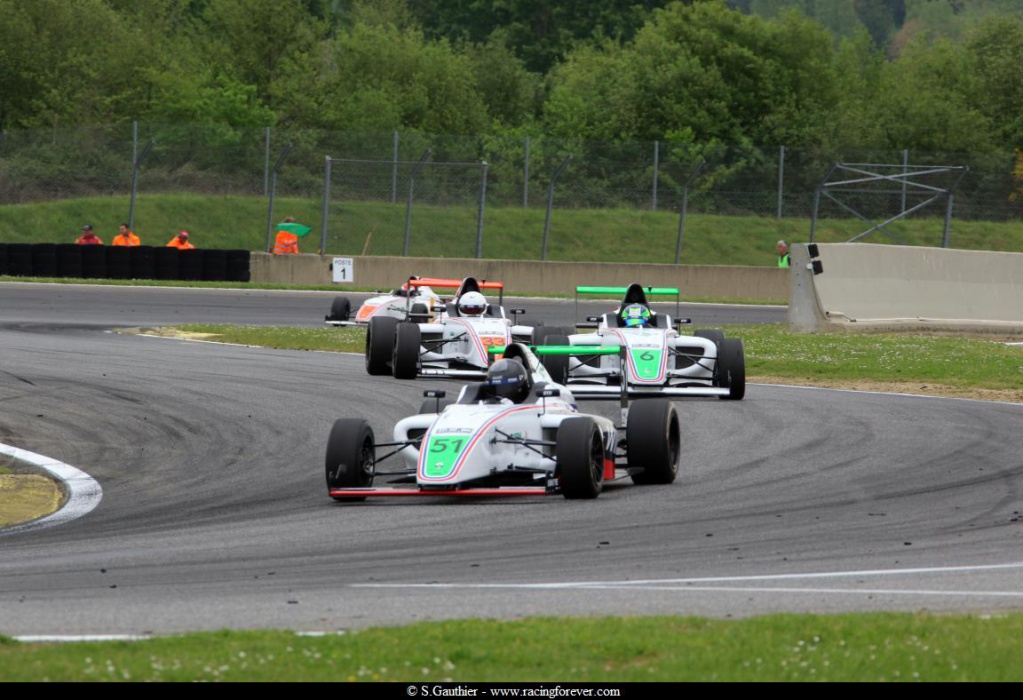 19_F4_Nogaro_L03