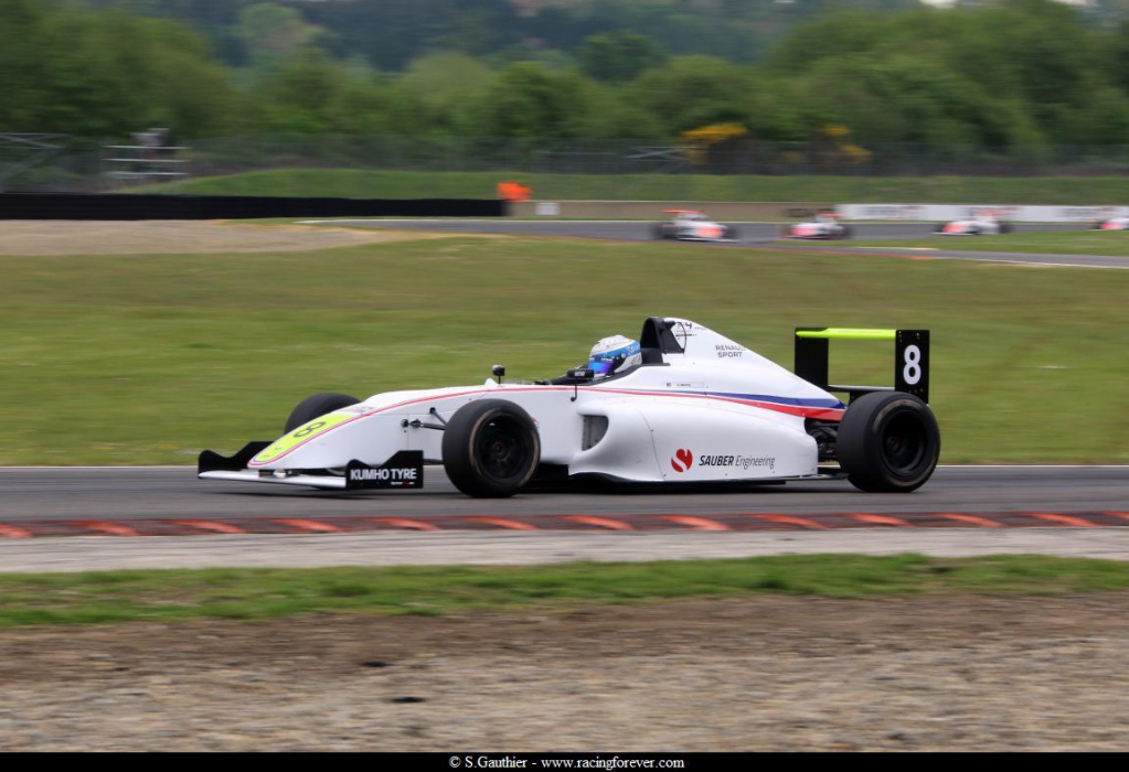 19_F4_Nogaro_L29