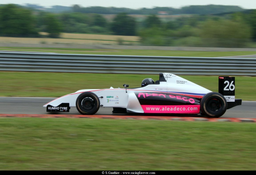 19_F4_Nogaro_L31