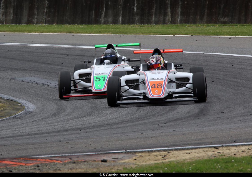 19_F4_Nogaro_L49