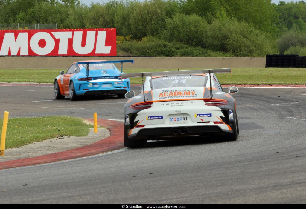 19_Porsche_Nogaro_D09