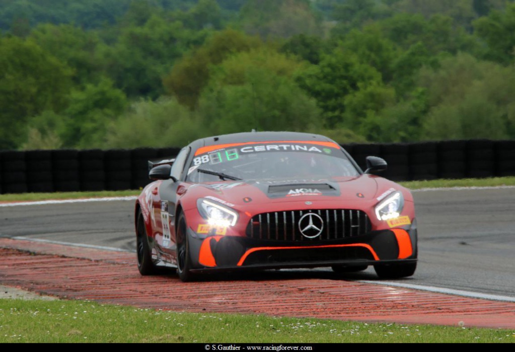 19_Gt4_Nogaro_D54