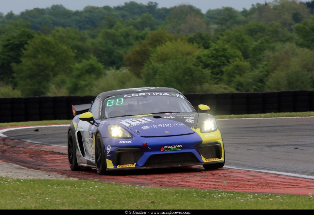 19_Gt4_Nogaro_D55