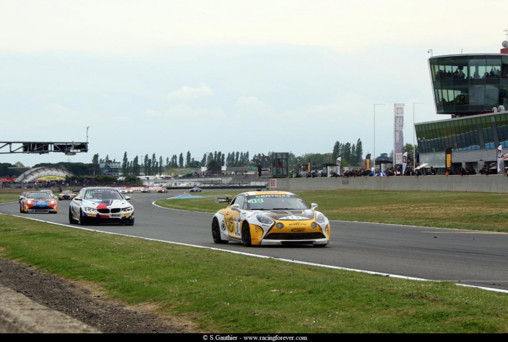 19_Gt4_Nogaro_D154