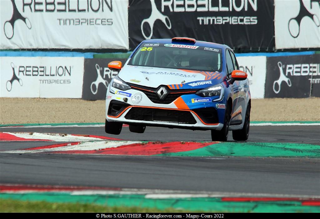 2022_Magnycours_ClioV184