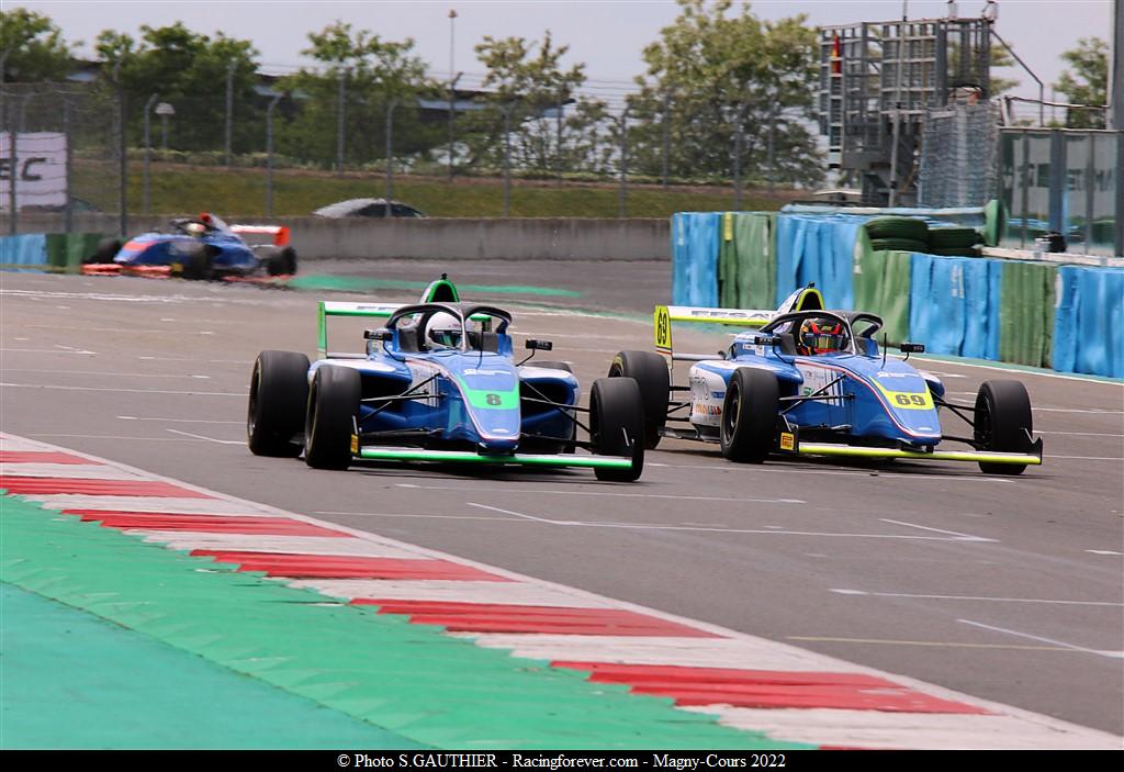 2022_Magnycours_F4V08