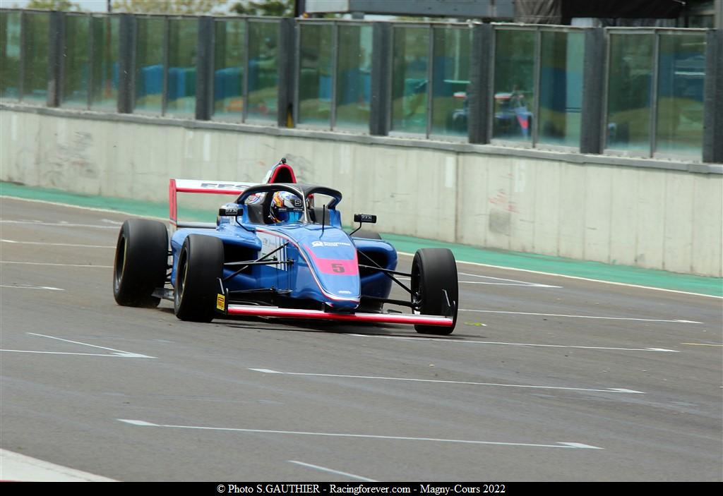 2022_Magnycours_F4V09