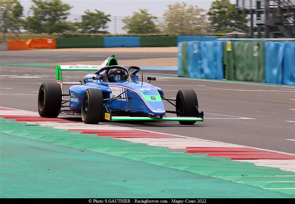 2022_Magnycours_F4V19