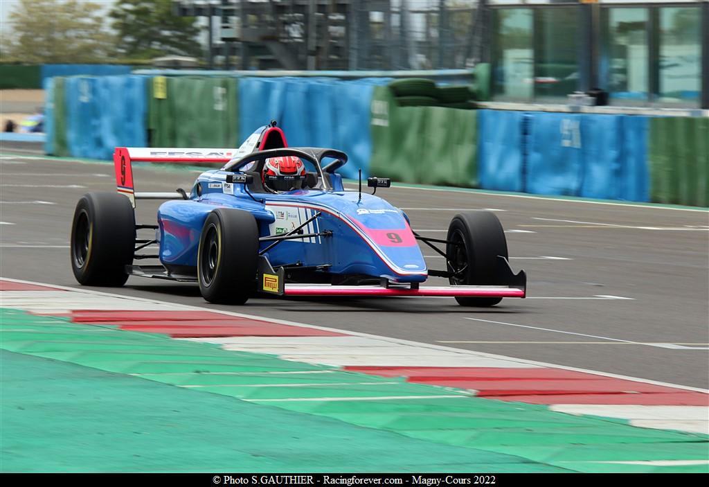 2022_Magnycours_F4V25