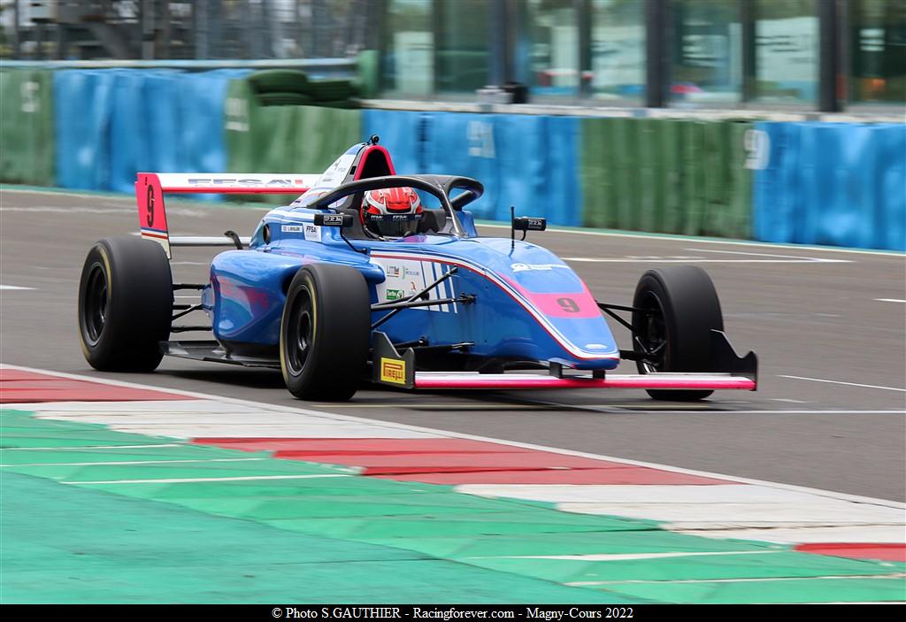 2022_Magnycours_F4V26