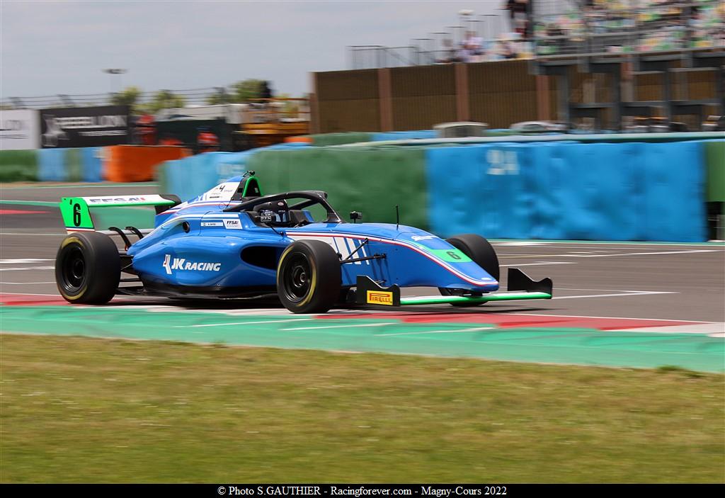 2022_Magnycours_F4V32