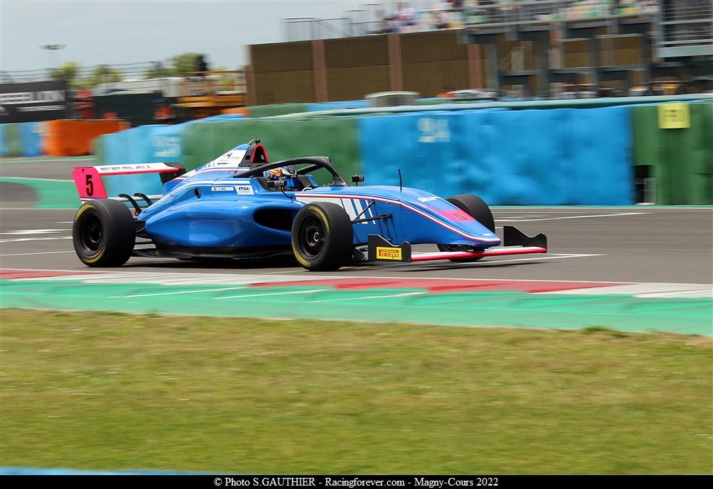 2022_Magnycours_F4V33