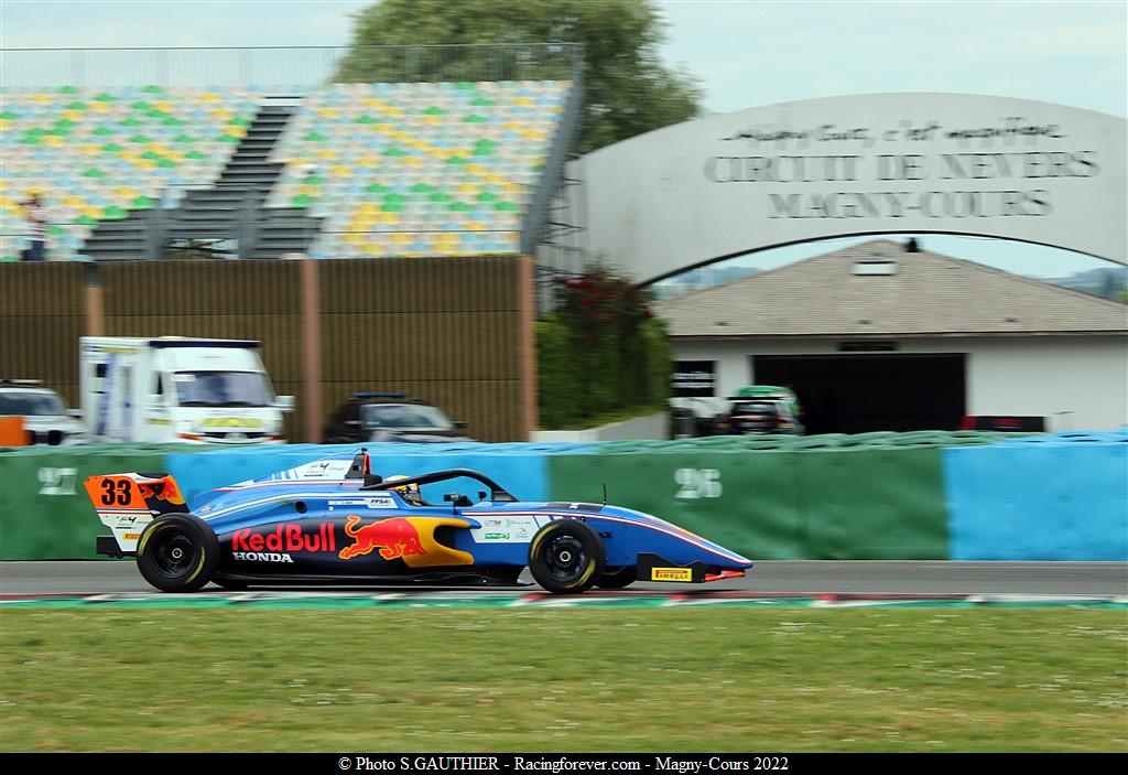 2022_Magnycours_F4V70