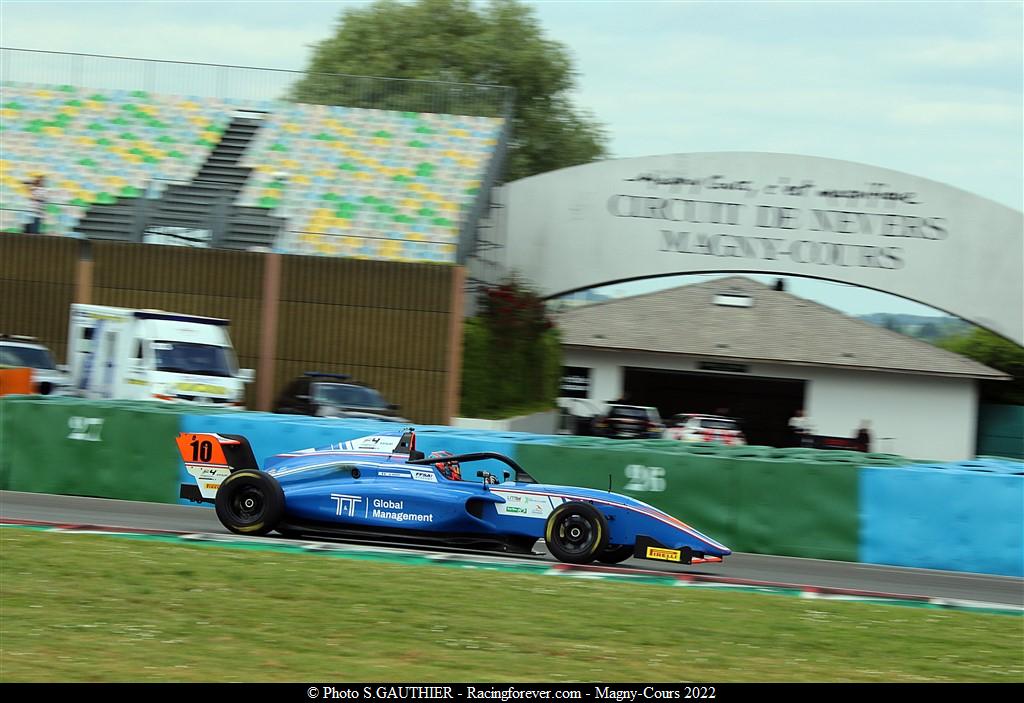 2022_Magnycours_F4V77