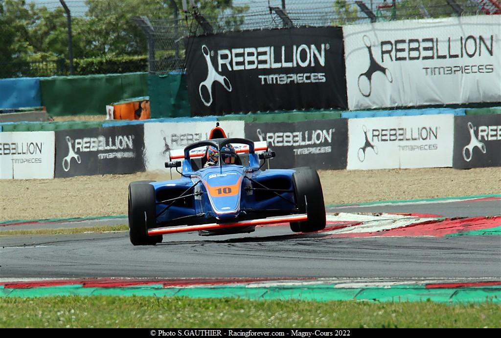 2022_Magnycours_F4V101