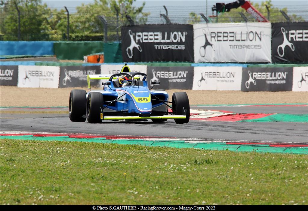 2022_Magnycours_F4V103