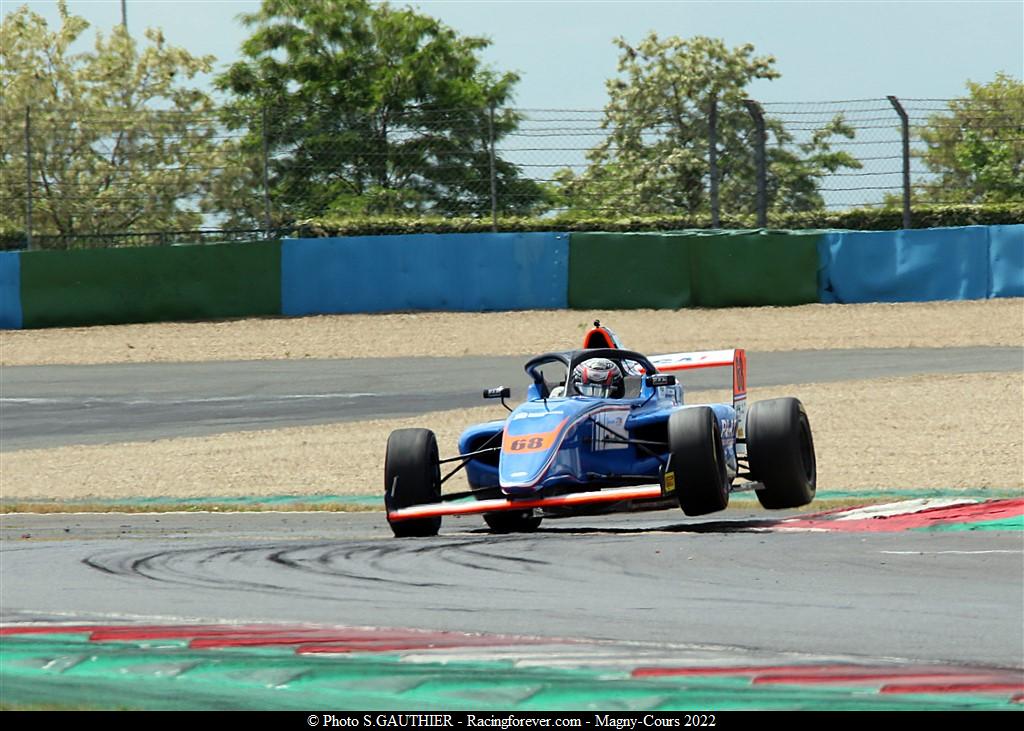2022_Magnycours_F4V109