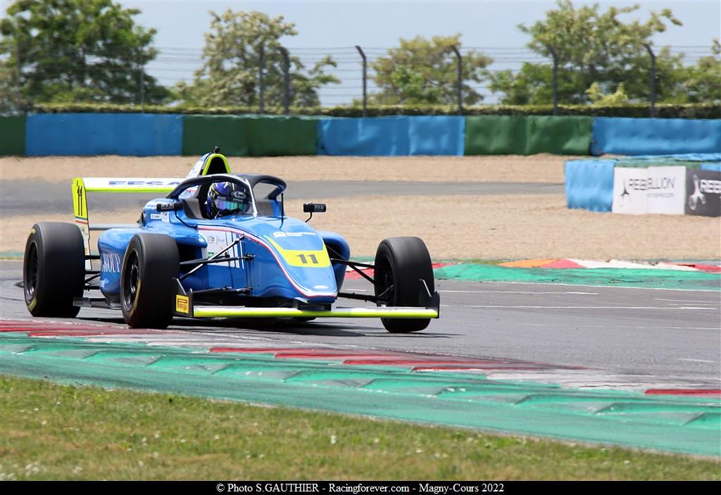 2022_Magnycours_F4V112