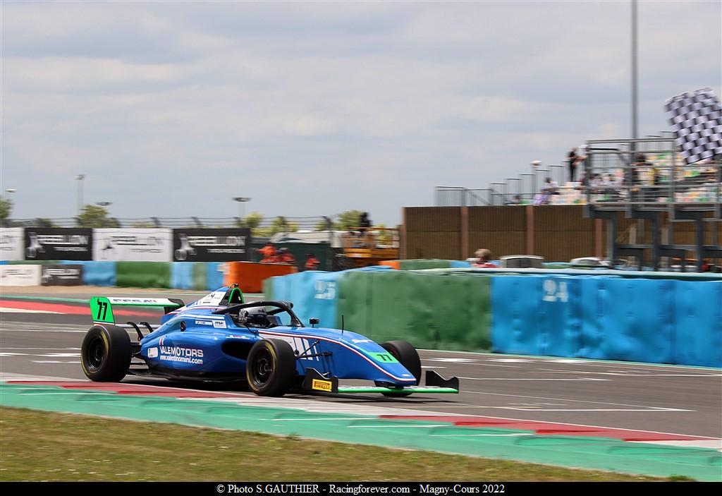 2022_Magnycours_F4V120