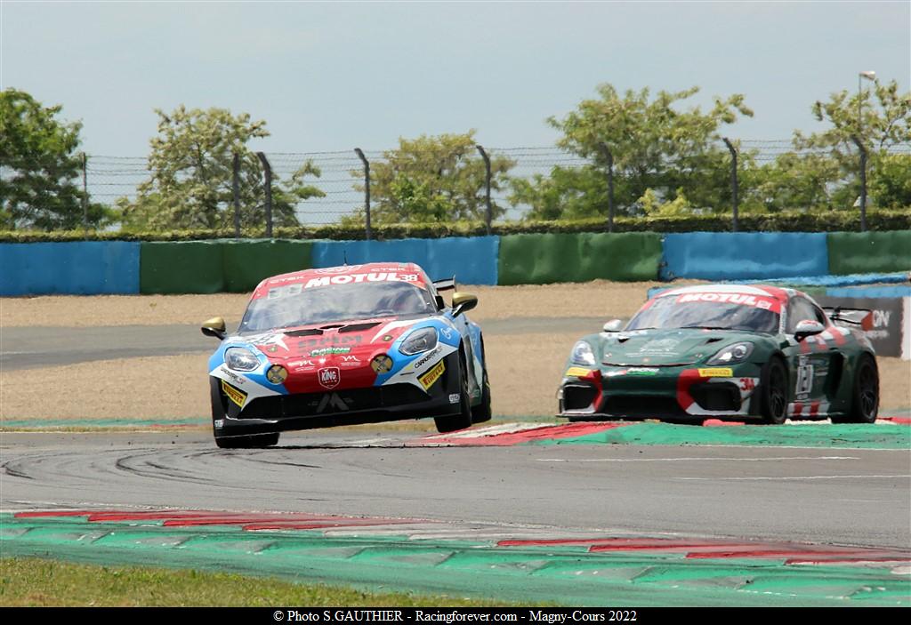 2022_Magnycours_GT4VJ27