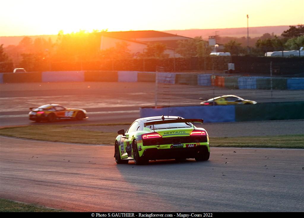 2022_Magnycours_GT4VS06