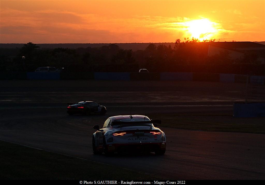 2022_Magnycours_GT4VS10