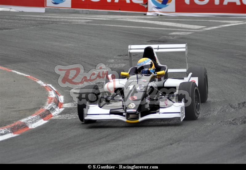 09_pau_FR20wecD57