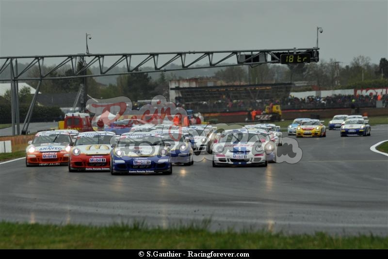 09_superserieFFSA_nogaro_porsche_D28