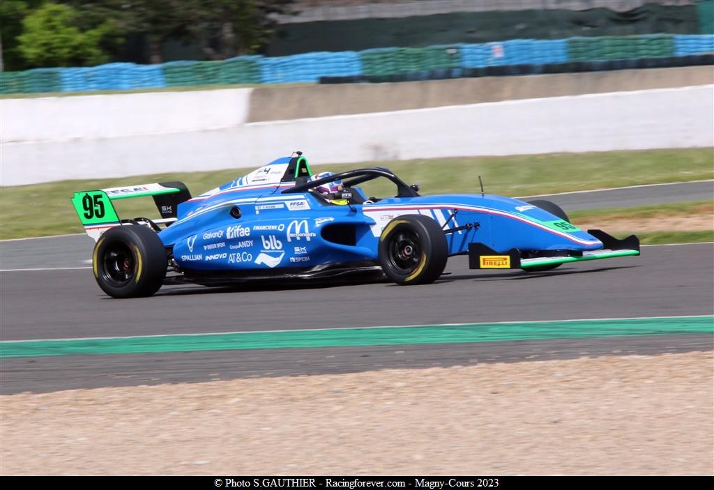 2023_Magny-cours_F4V01