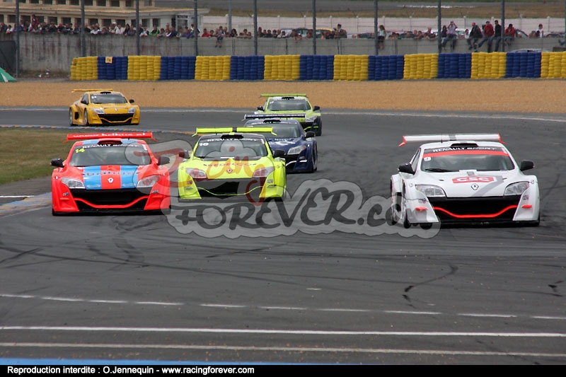 09_worldseriesrenault_leMans_meganeD20