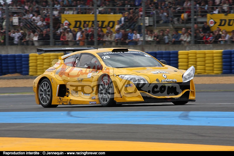 09_worldseriesrenault_leMans_meganeD55