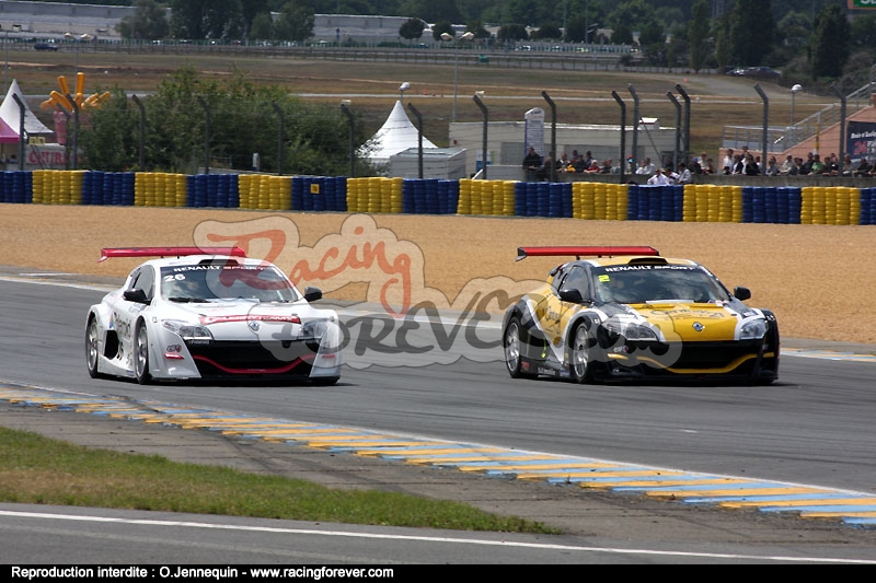 09_worldseriesrenault_leMans_meganeD72