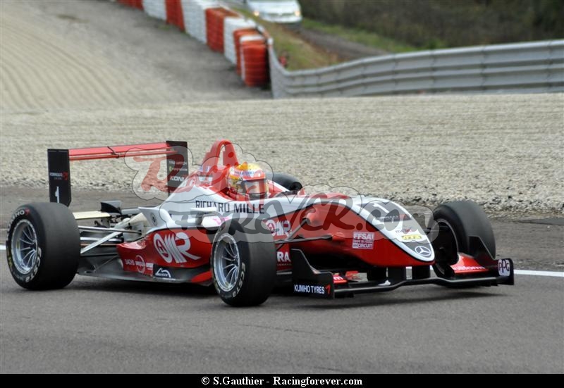 09_F3euroseries_DijonSC33